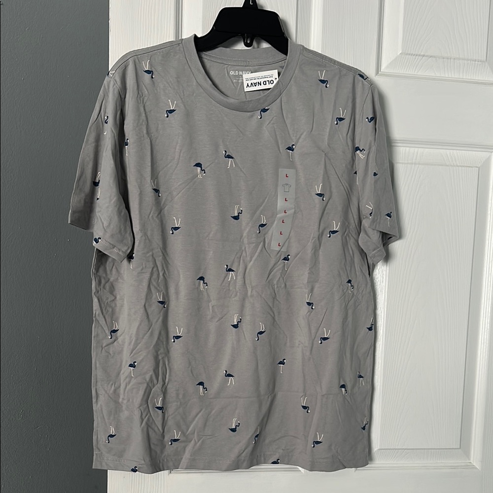 Old Navy Gray Short Sleeve Tee with Geometric Pattern
